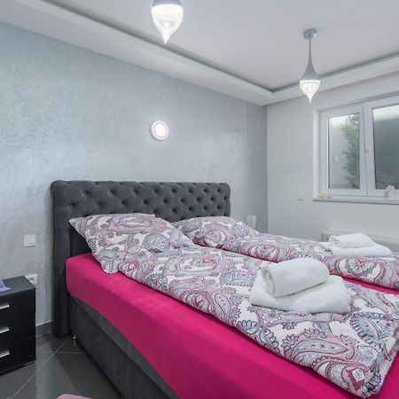 Modern Apartments With Shared Pool Near The Sea Pula Luaran gambar