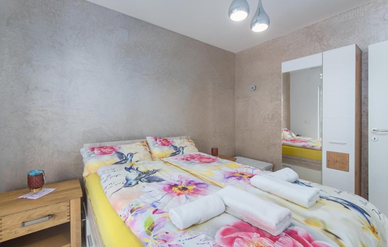 Modern Apartments With Shared Pool Near The Sea Pula Luaran gambar