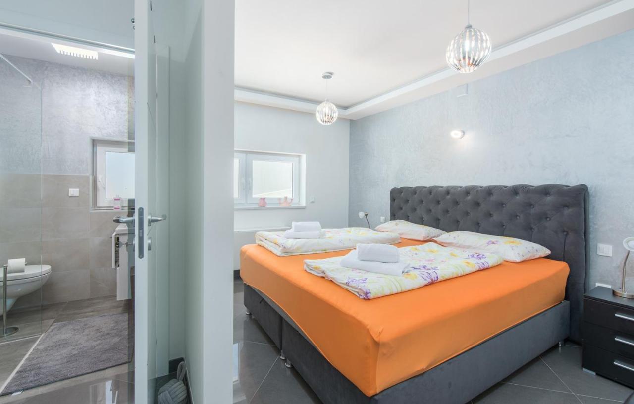 Modern Apartments With Shared Pool Near The Sea Pula Luaran gambar