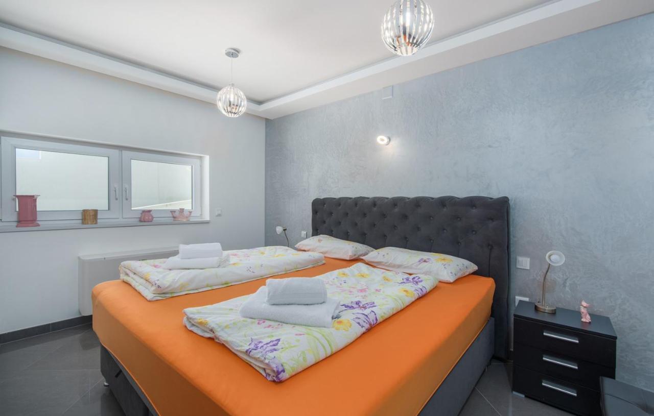 Modern Apartments With Shared Pool Near The Sea Pula Luaran gambar